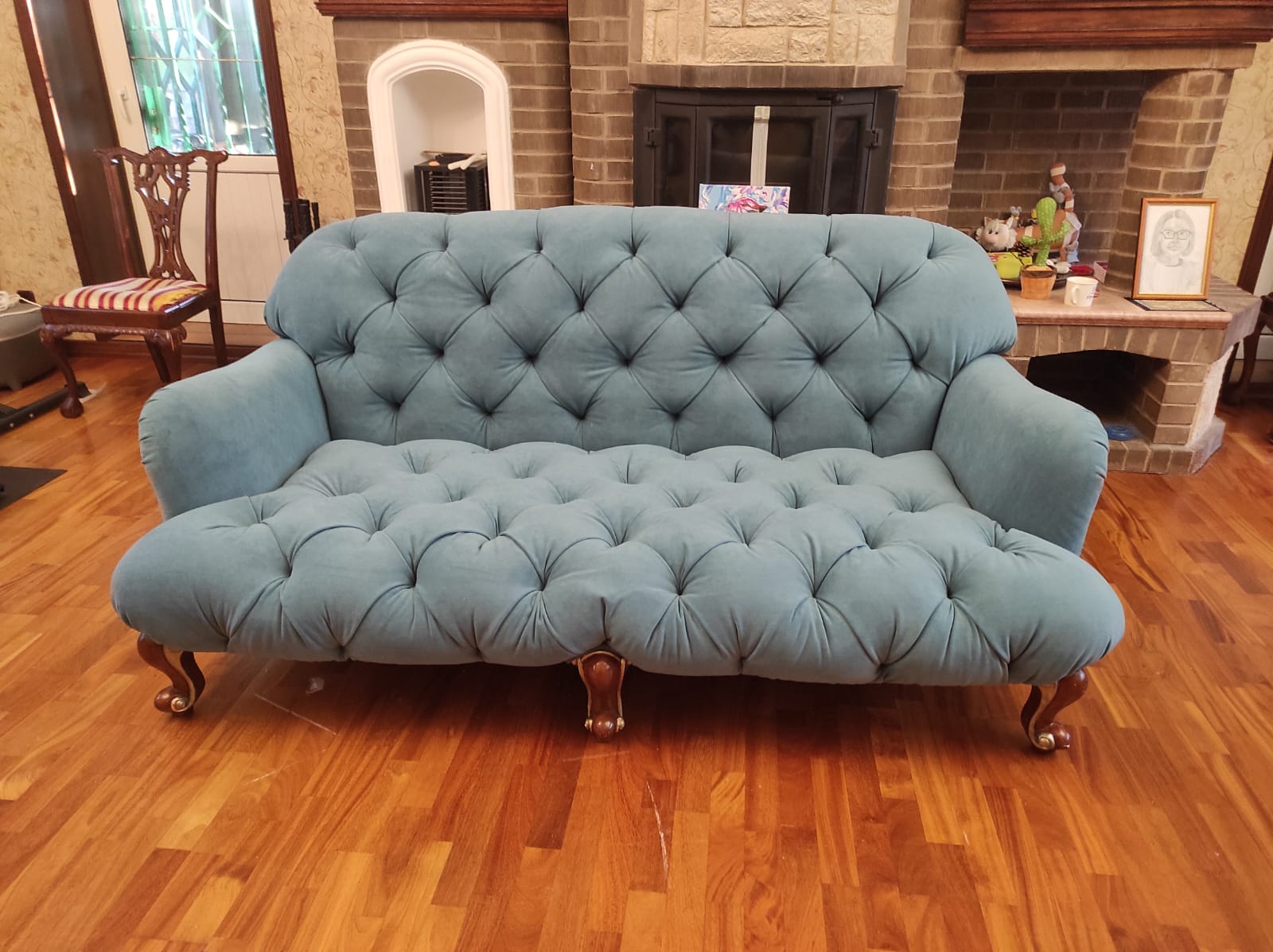 Обивка дивана. Козьмодемьянск